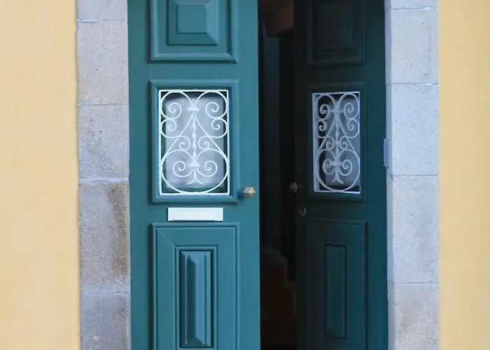 O Laranjal ギマランイス